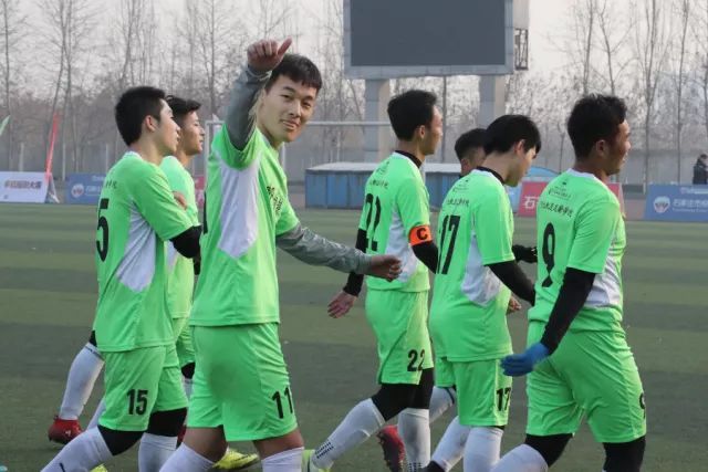 乌克兰加大攻击力度，重创俄罗斯炼油设施